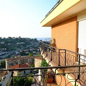 Your Holidays In Sanremo. 4 Minutes From The Appartamento